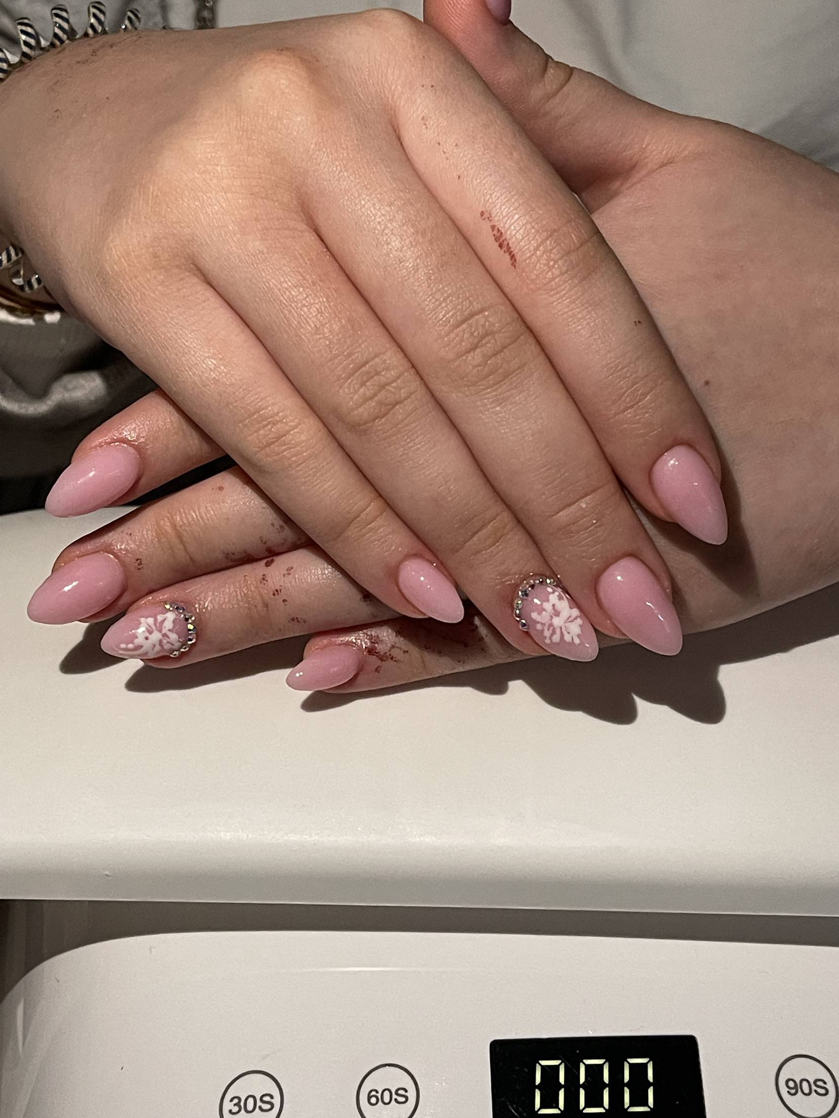 Manucure — finition rose soft gel
